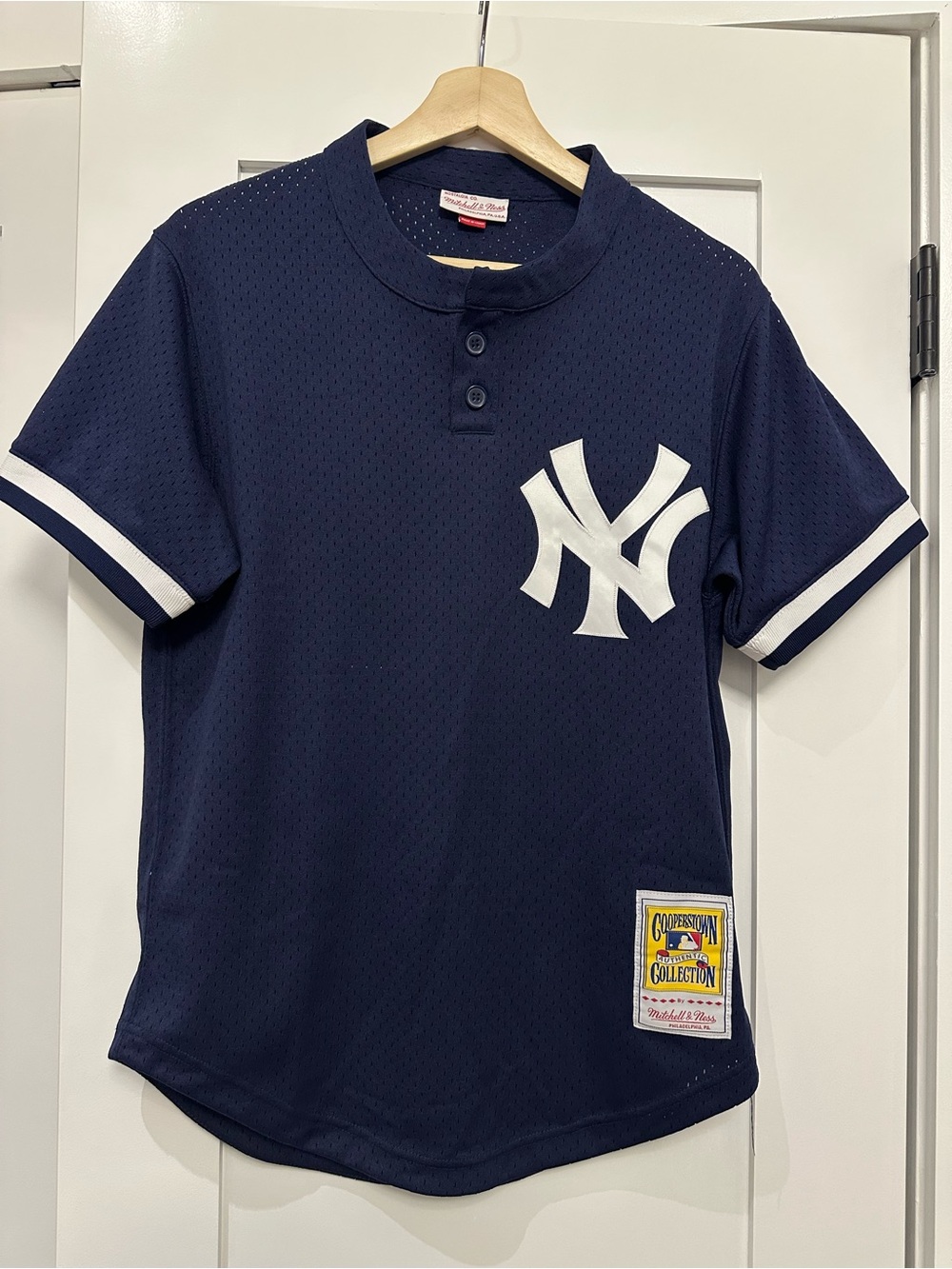 Mitchell & Ness Navy and White Yankees Henley Jersey
